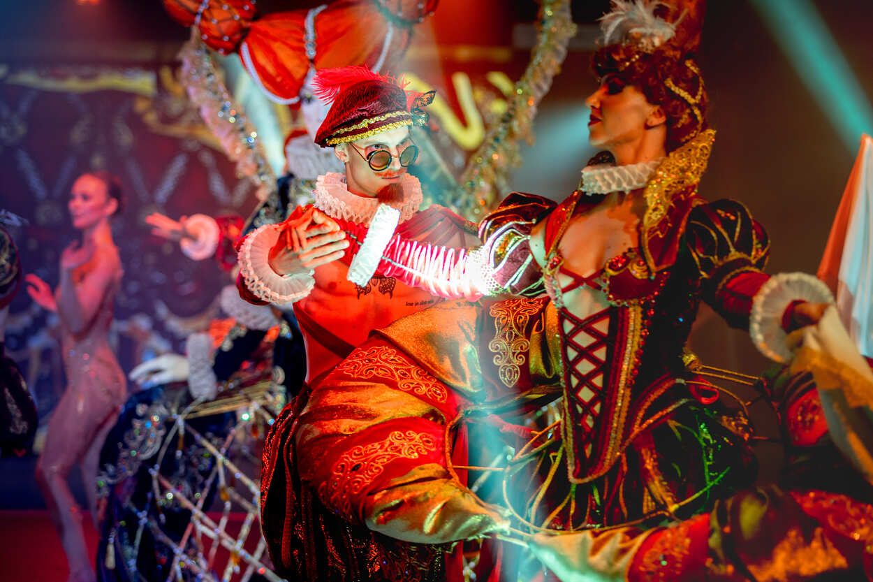 Колготкидегі шәует фотосы